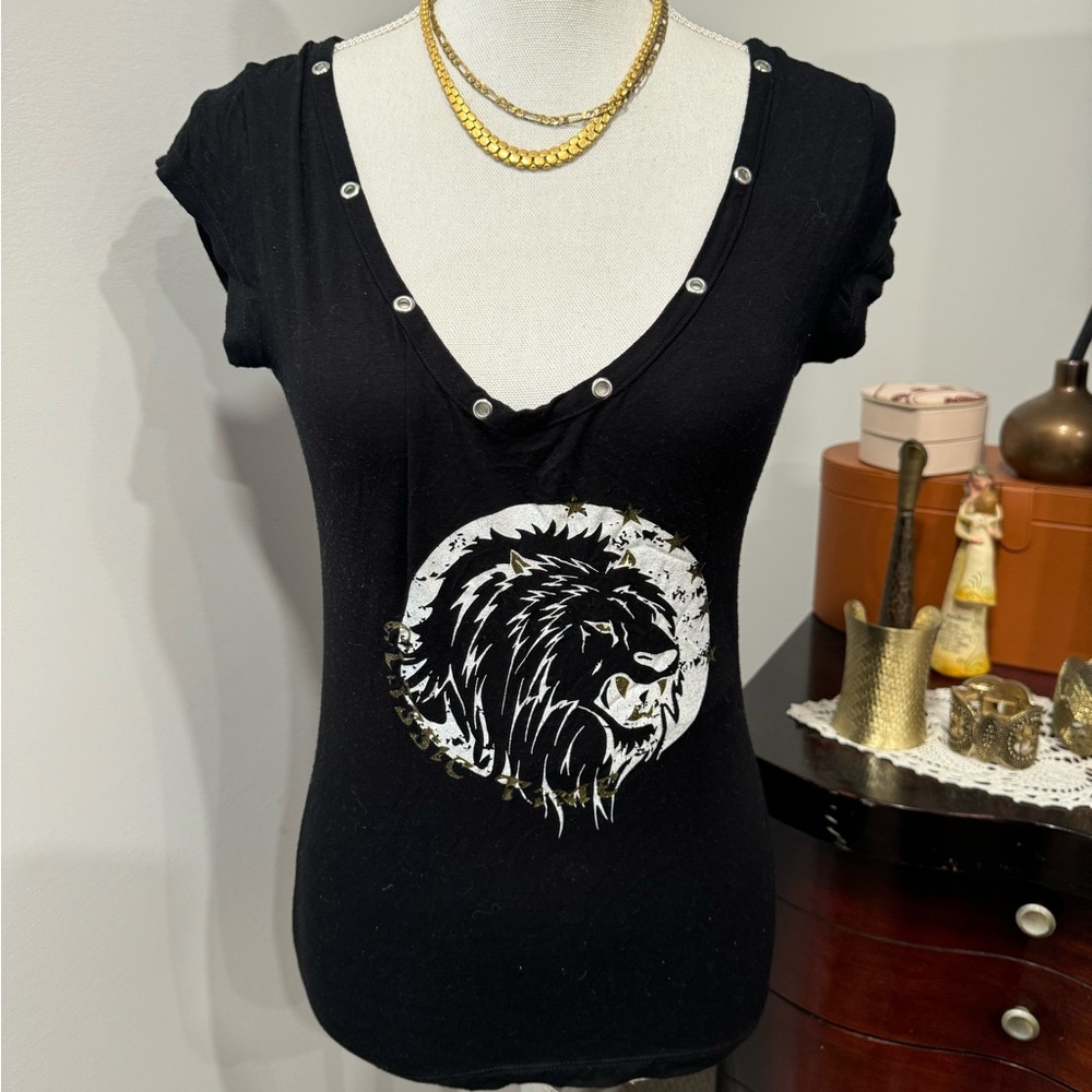 LION HEAD TOP